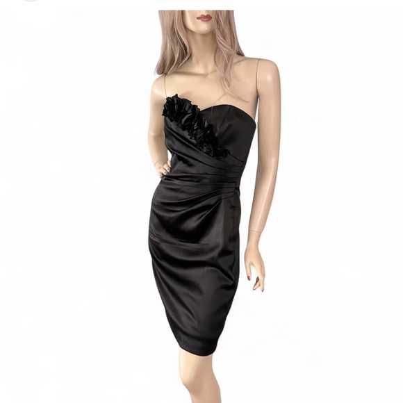 White House Black Market Dresses & Skirts - White House Black Market Sleek Black Mini Dress
